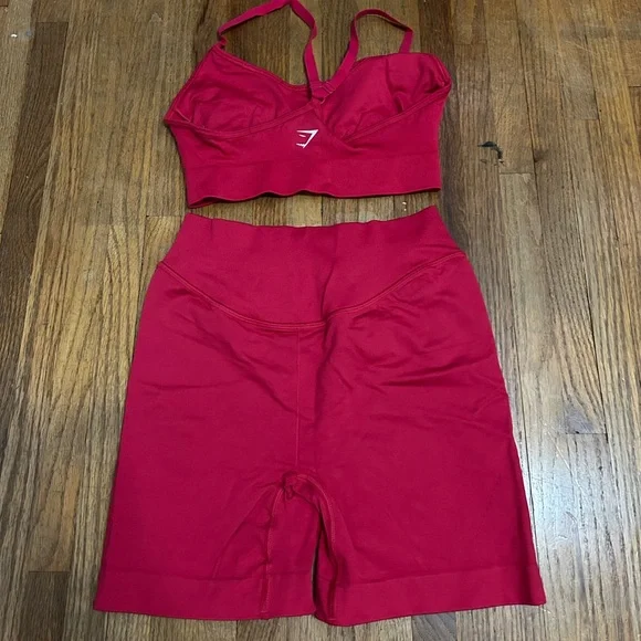 Gymshark Workout Set - Picture 3 of 4